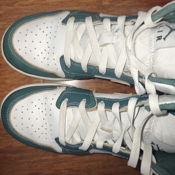 AIR JORDAN 1 MID SE (GS) White Oxidized Green Sail Size 6Y Excellent Condition - Picture 9 of 14